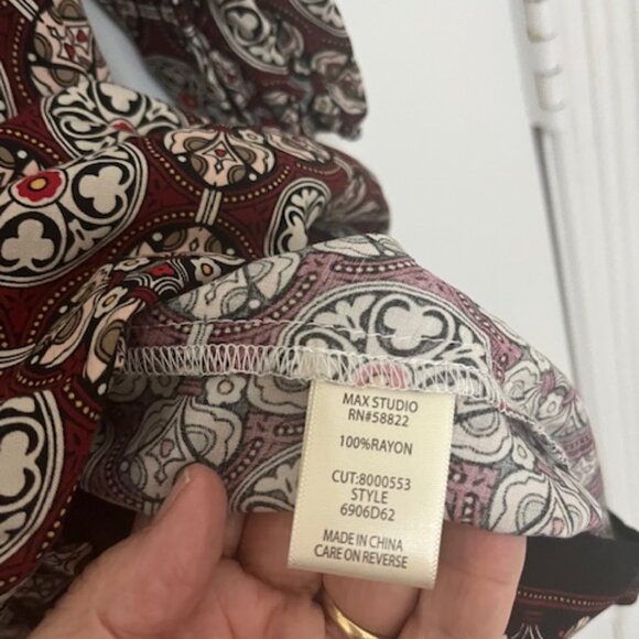Burgundy Print Max Studio dress Size small - Picture 7 of 8